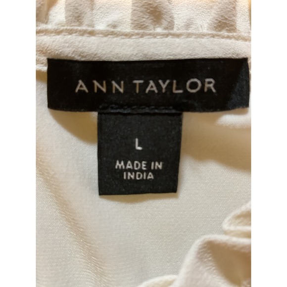 ANN TAYLOR Cream Pleated Lace Neck Long Sleeve Blouse Top Women's Size L - Picture 3 of 8